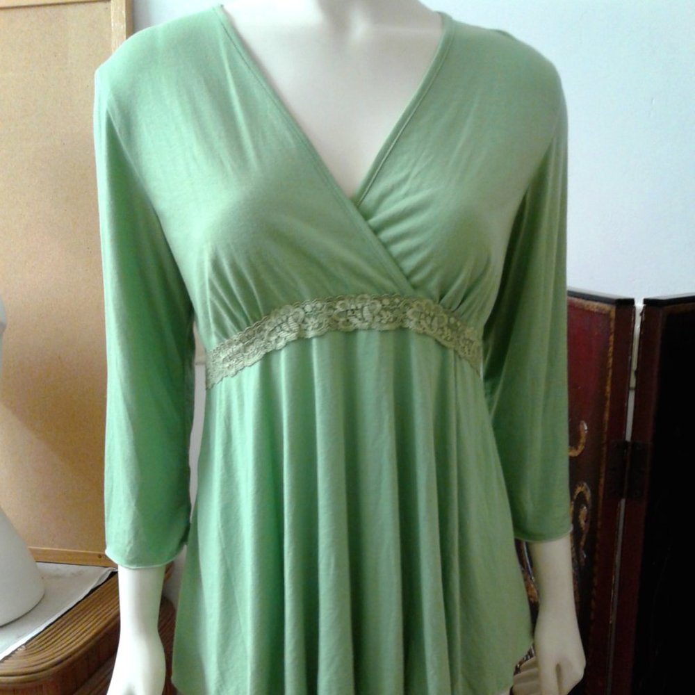 CRAVE APPAREL  Women's  Top  3/4 Sleeve Size Small